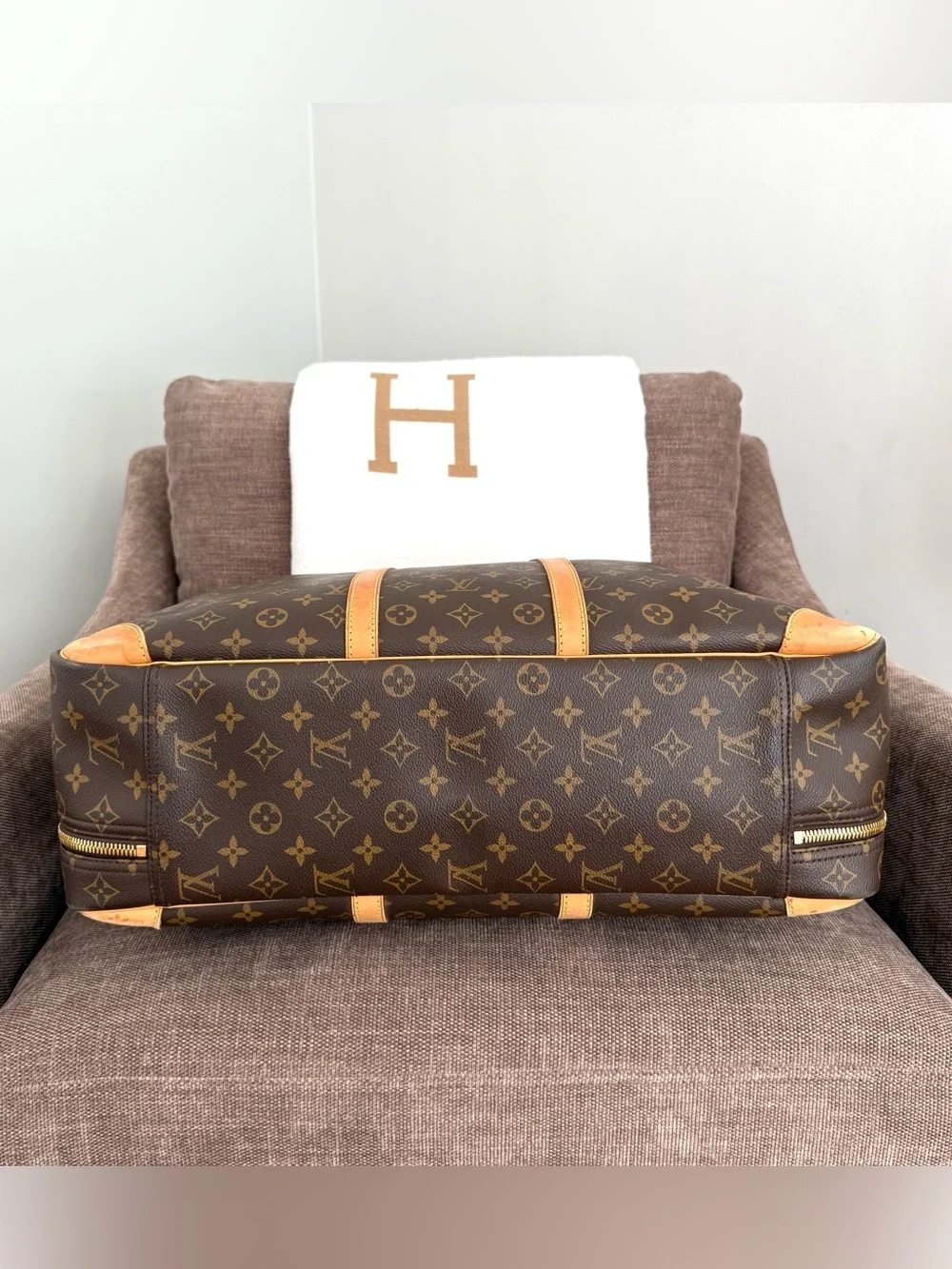 Authentic Louis Vuitton Sirius 50 travel bag luggage brown monogram LV M41506